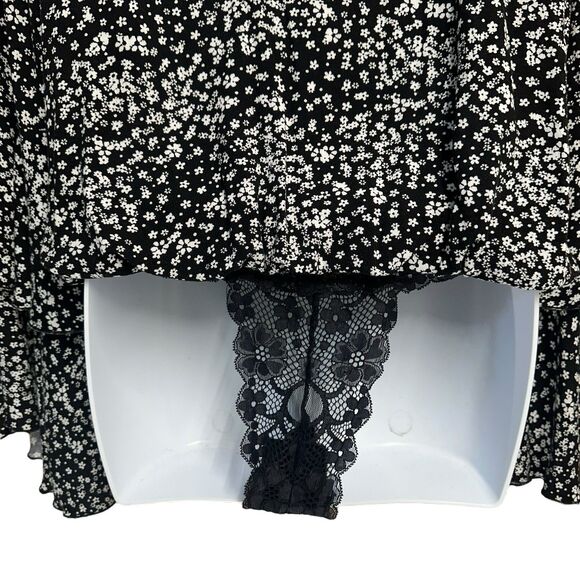 Free People Bodysuit Womens Small Ditsy Black White Floral Tiered Bell Sleeve - Picture 10 of 16